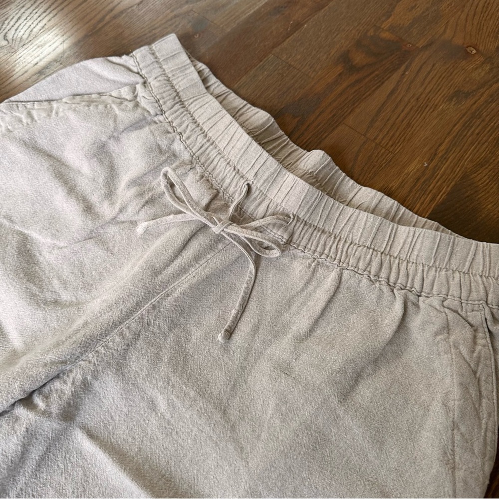 Light Tan Wide Leg Drawstring Pants with a linen feel, size large - Picture 2 of 3
